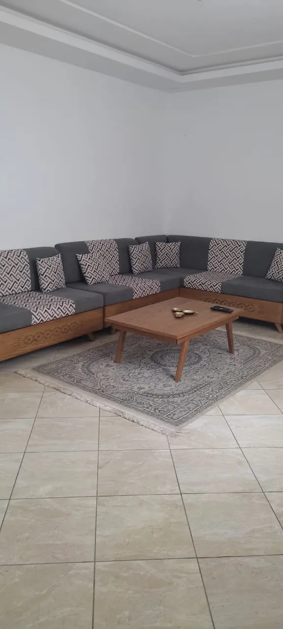 listing card gallery